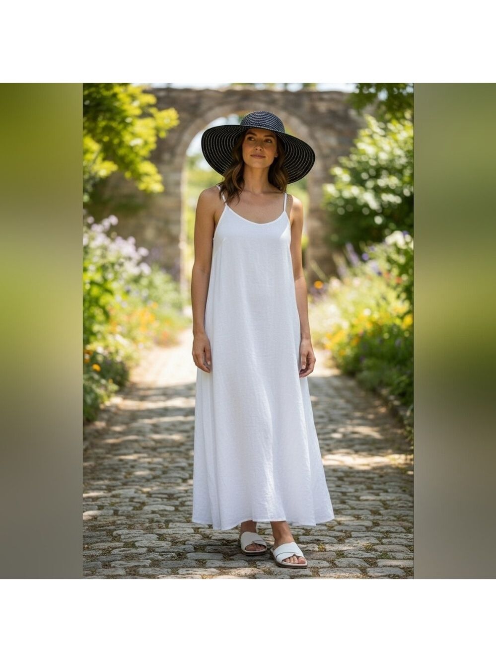Sun Hat -  Black and White - Picture 6 of 17